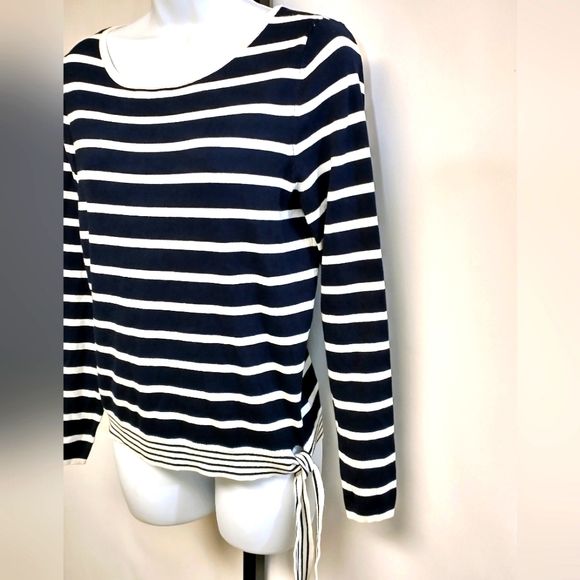 Jones NY Classic Knit Top Size S Navy White Striped EUC - Picture 4 of 10